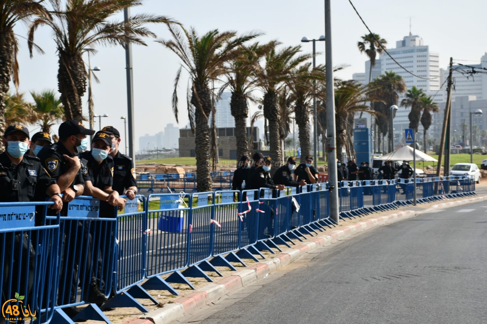   فيديو: محتجون أمام مقبرة الاسعاف في صرخة بوجه البلدية لطالما تذكرينا أنك مجرمة